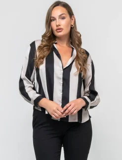 Donna Piazza Italia Donna|Camicie E Casacche<Camicia stampata in rasocon bottoni in madreperla - var 1