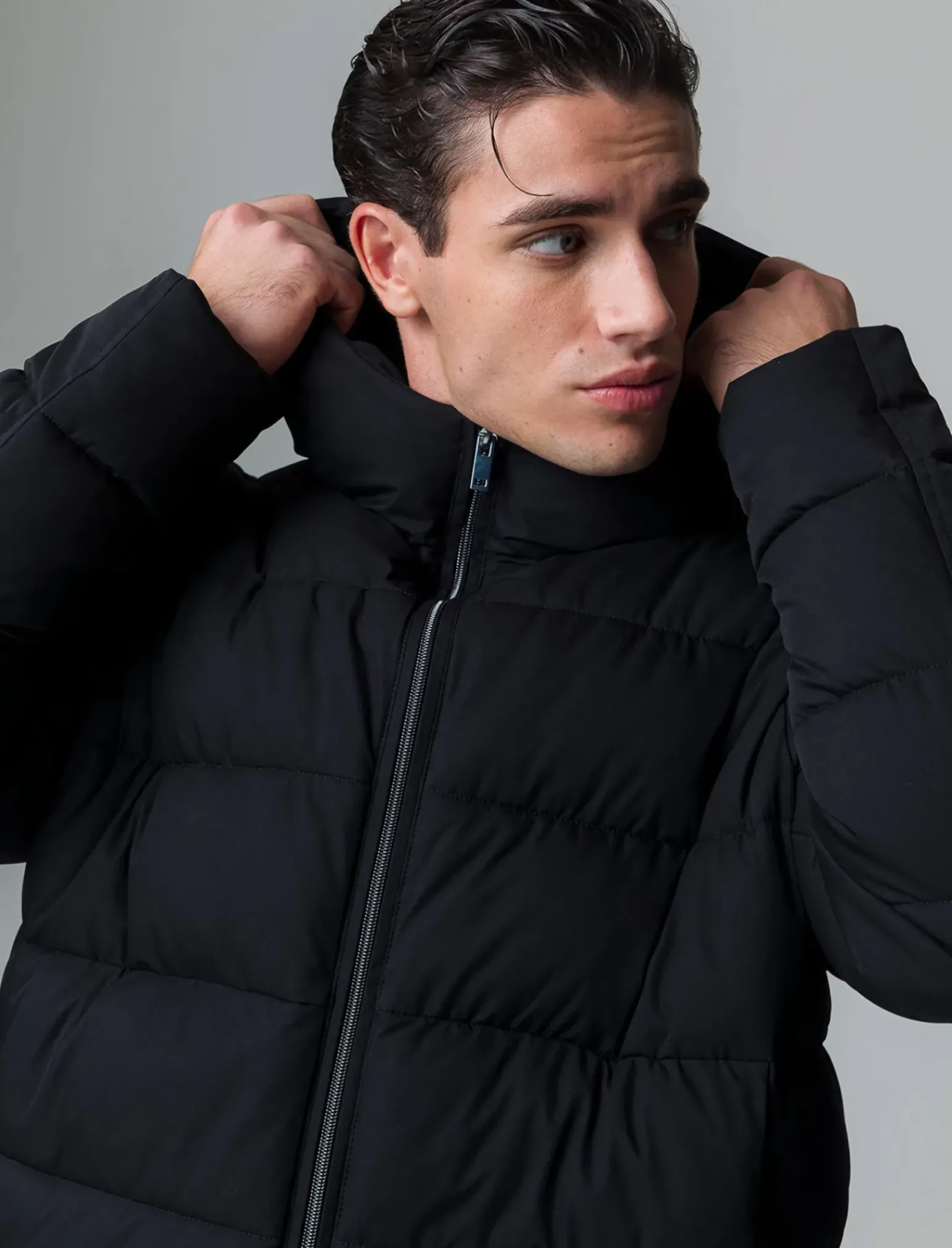 Uomo Piazza Italia Giubbini E Cappotti<Giubbotto imbottito in tessuto tecnico a collo alto con cappuccio -