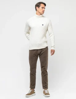 Uomo Piazza Italia Maglieria<Maglia dolcevita lavorazione a trecce con ricamo sul petto, regular fit - ecru