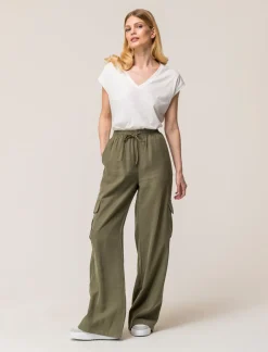 Piazza Italia Maglietta mezza manica in tessuto slub di cotone scollo a V - latte Bianco Best Sale