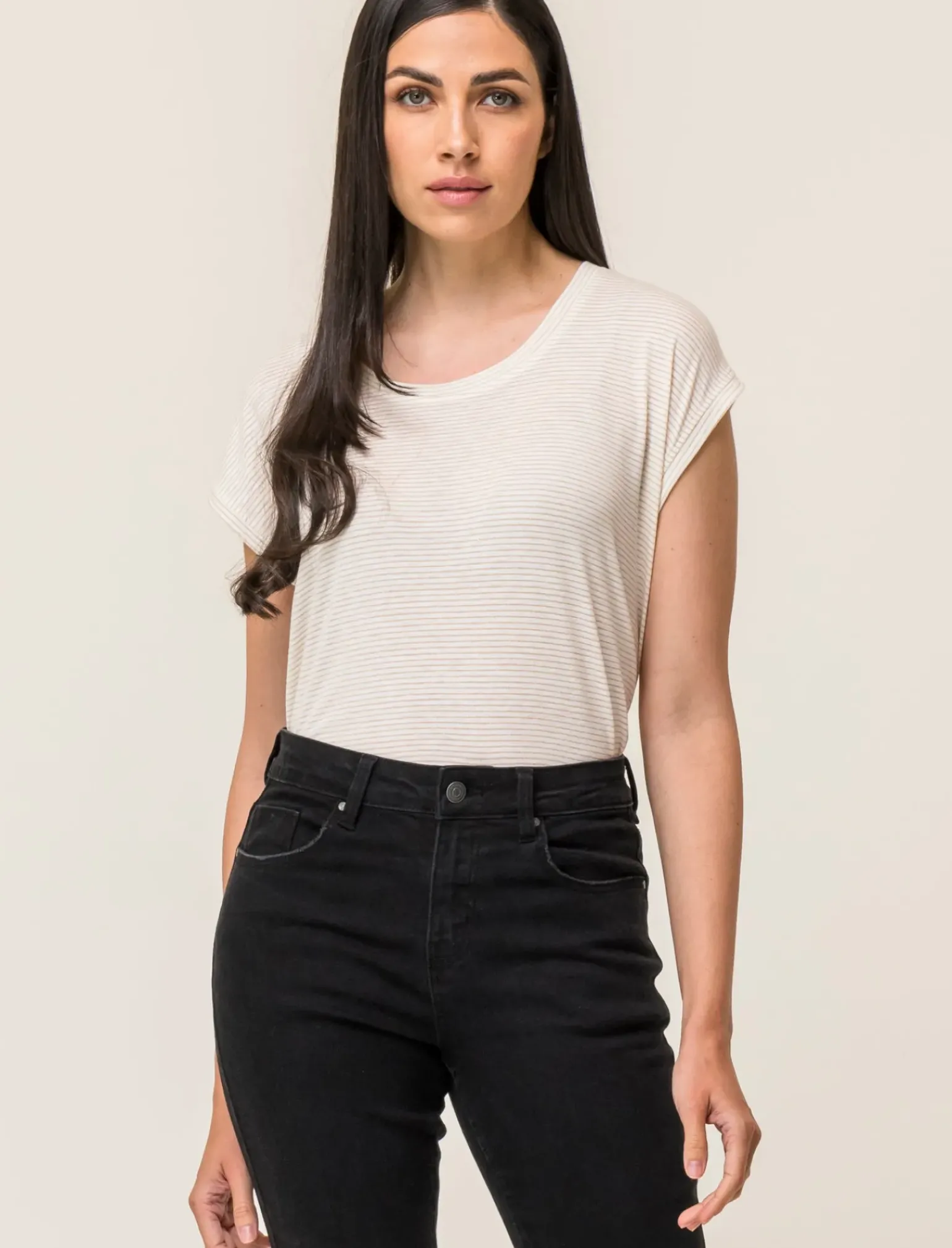 Donna Piazza Italia T-Shirt E Top<T shirt modello a T girocollo con tessuto ottoman e filato effetto metallizato - latte